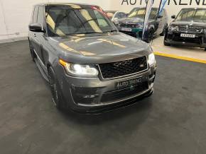 LAND ROVER RANGE ROVER 2015  at Auto trend Dewsbury