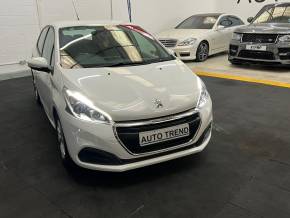 PEUGEOT 208 2017  at Auto trend Dewsbury